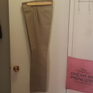 ANN TAYLOR cream and well cut pants